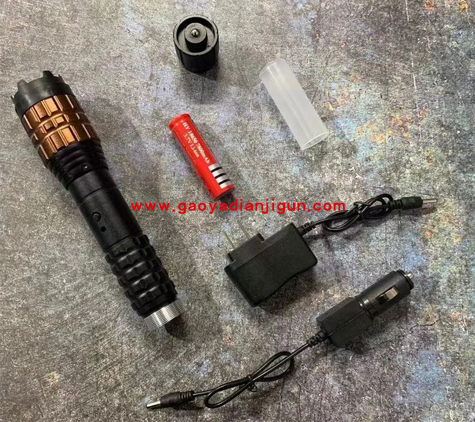 黑鹰X5防身电棒